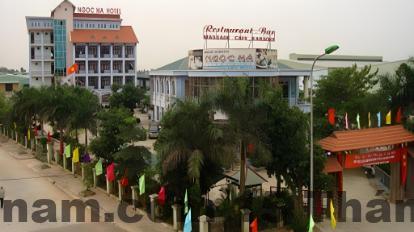 Phòng rộng rãi, sạch sẽ với thiết kế hiện đại.