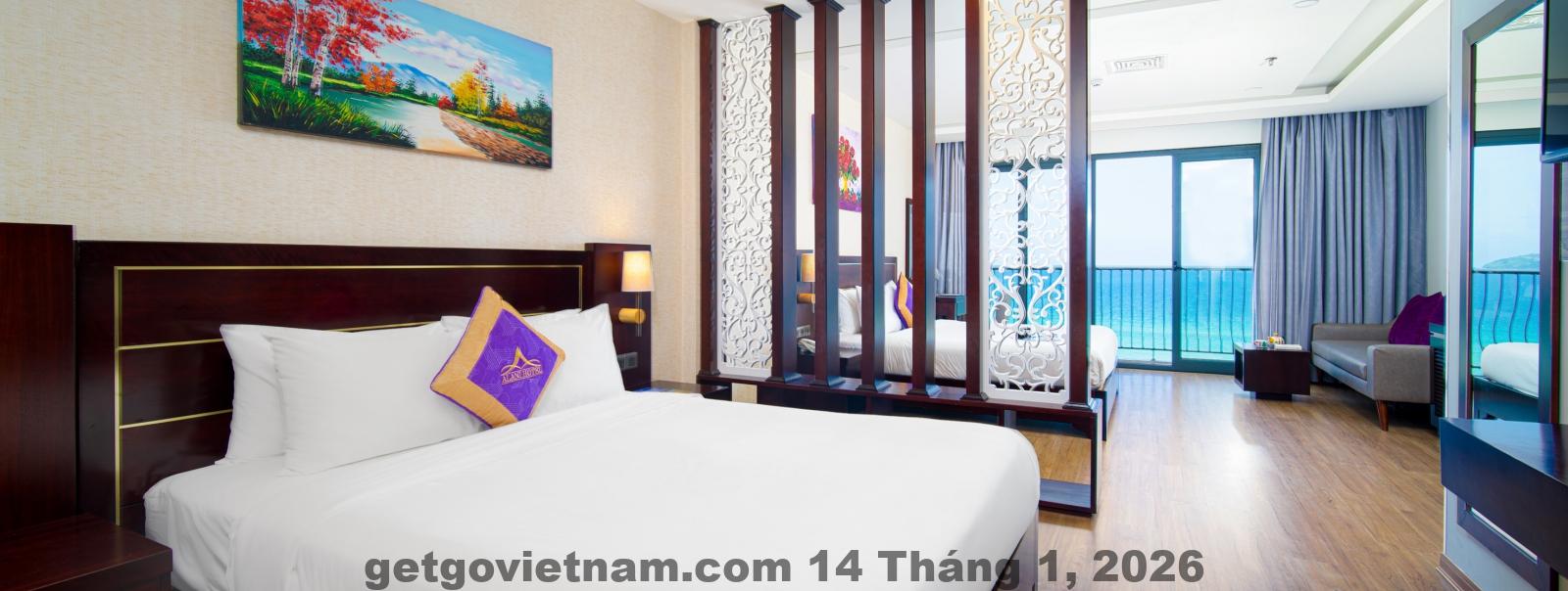 Khu vực lễ tân Alani Sea View Hotel với phong cách phục vụ thân thiện