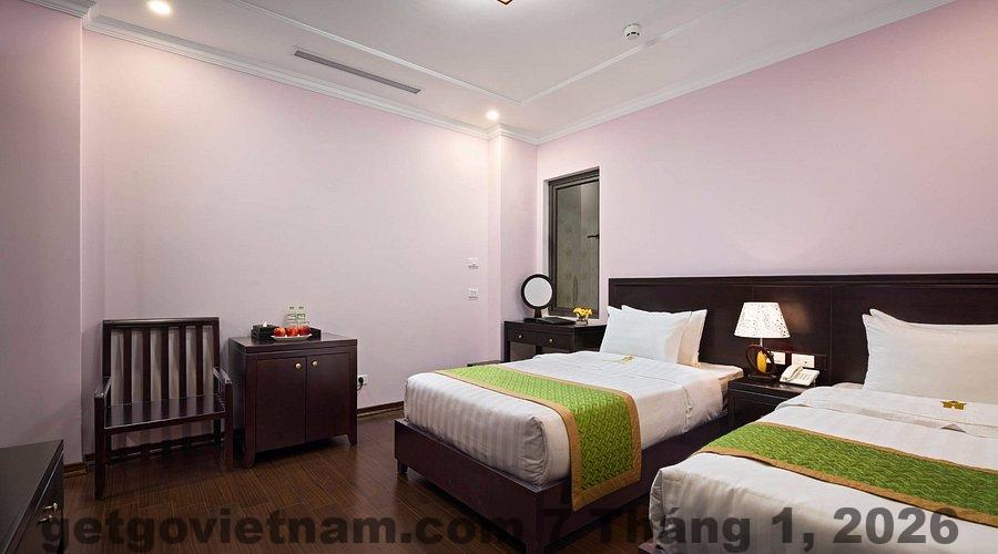 Sảnh lễ tân BINH ANH HOTEL với phong cách đơn giản, gọn gàng