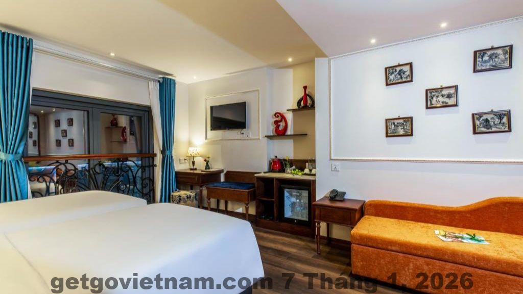 Khu vực phố Hàng Bông gần Hanoi Calista Hotel