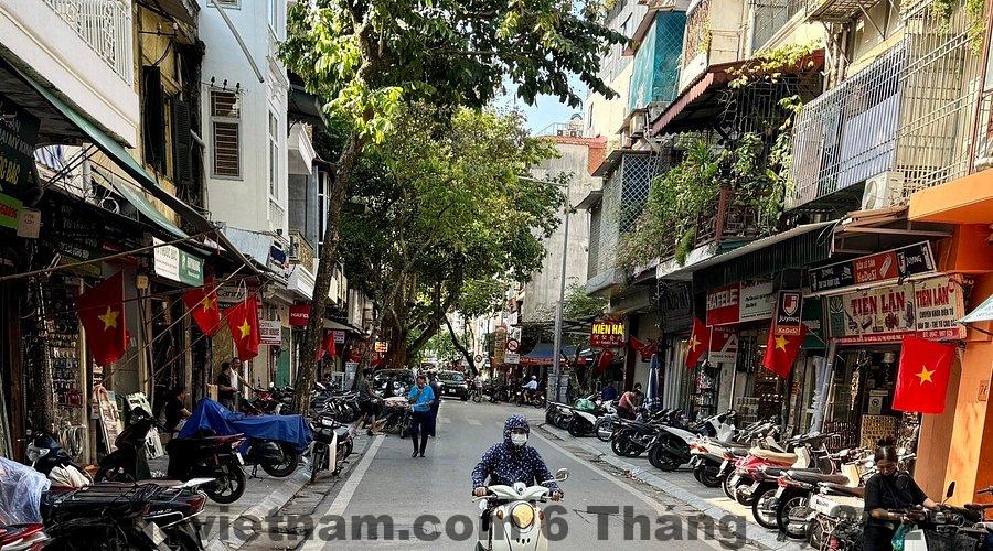 Sảnh lễ tân Hanoi Liliane Hotel and Travel