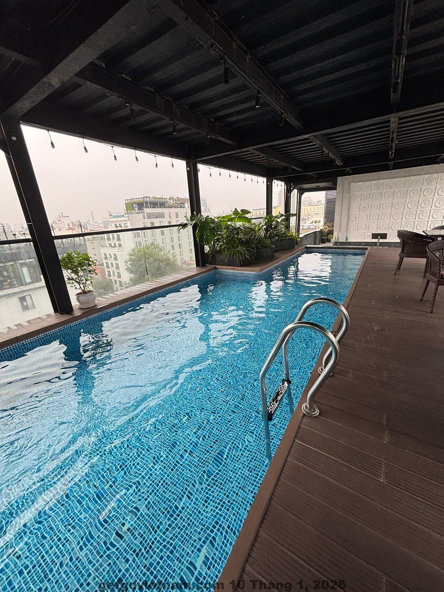 Không gian chung tại Golden Lotus Airport Hotel với tiện ích cơ bản cho khách lưu trú ngắn ngày