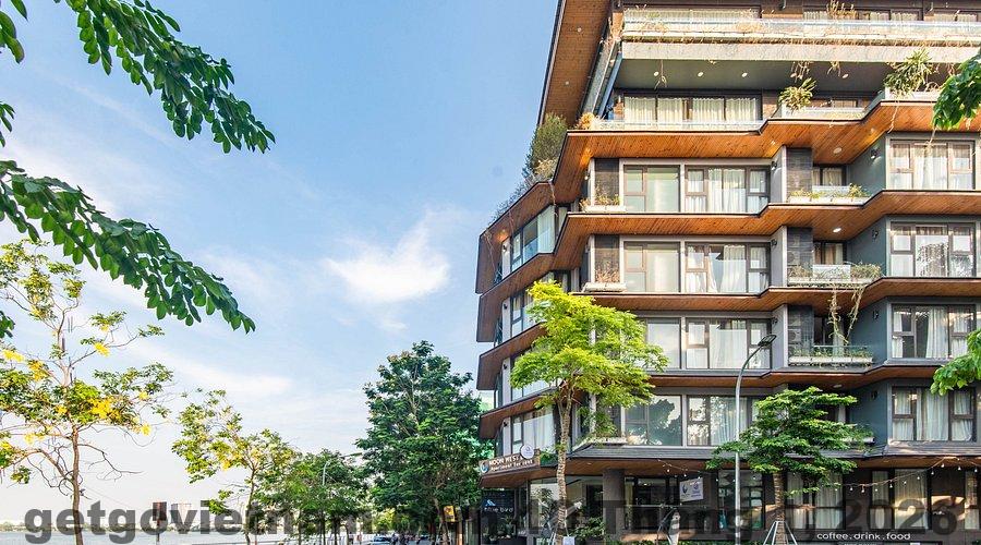 Nhân viên khách sạn LUMI West Lake Apartment Hotel