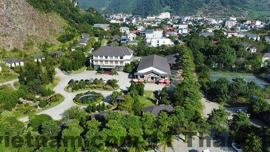 Bữa sáng buffet đơn giản tại khách sạn Mộc Sương