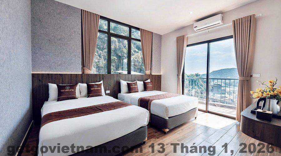 Bữa sáng tại Viet Hoa Hotel khá đa dạng với nhiều sự lựa chọn, bao gồm các món ăn đặc sản và món ăn quốc tế.