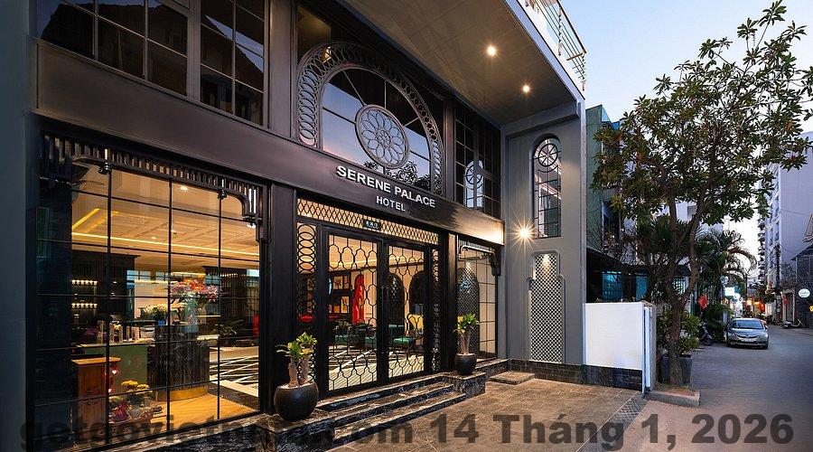 Khu vực lễ tân khách sạn Dong Nhan Hotel