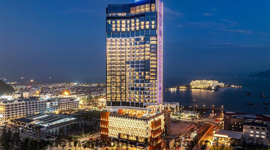 Phòng nghỉ tại K17 Hotel Long Biên có diện tích nhỏ, nội thất cơ bản