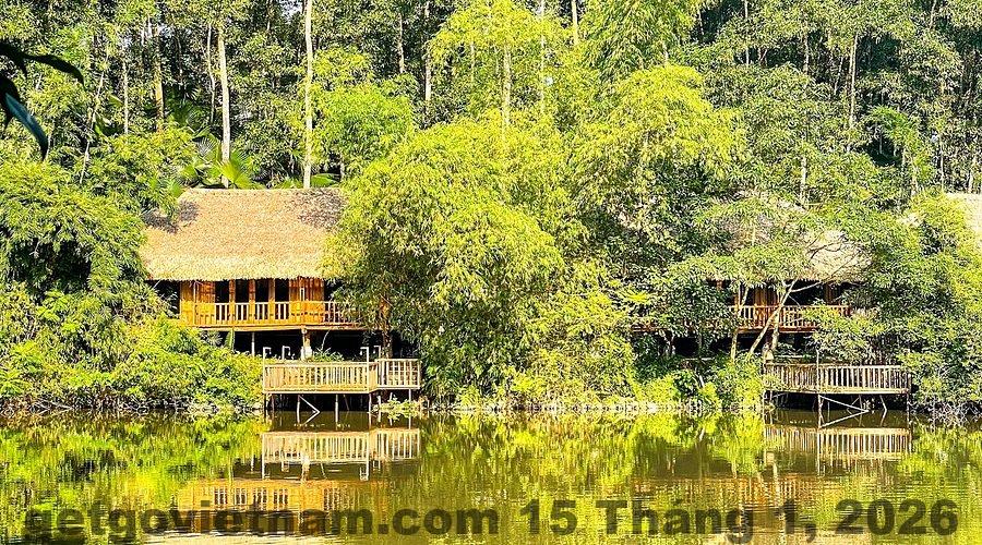 Khu vực lễ tân Khách Sạn Sơn Hải Thái Nguyên với phong cách phục vụ lịch sự