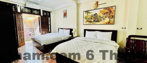 Bay Luxury Hotel facade Hanoi