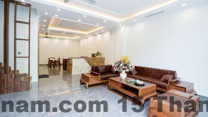 Khu vực lễ tân Ruby Hạ Long 8 Hotel & Cafe