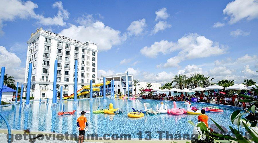 Không gian phòng ốc thoải mái tại 555 Ninh Binh Hotel.