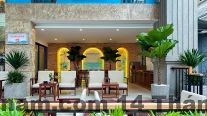 Không gian phòng nghỉ tại Tashi Ocean Garden Hotel & Apartment Da Nang với thiết kế hiện đại, tông sáng