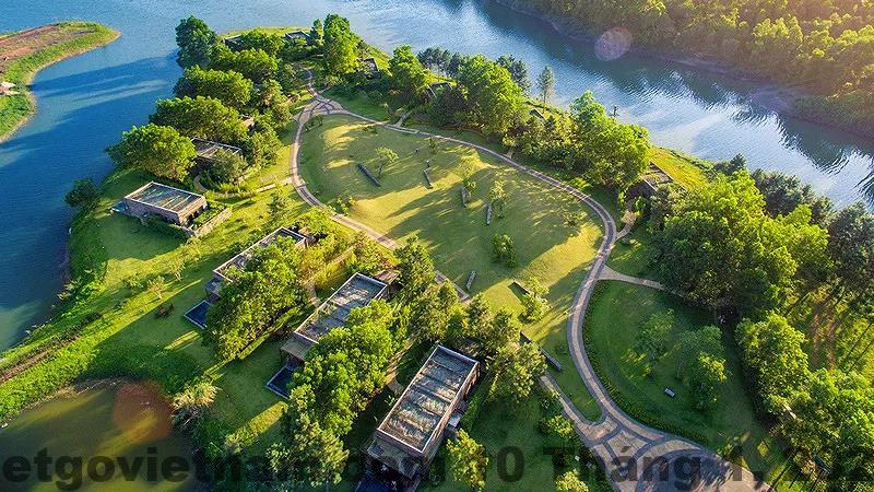 Khu vực hồ Đại Lải gần Nhà nghỉ Violet Hotel chỉ vài phút di chuyển