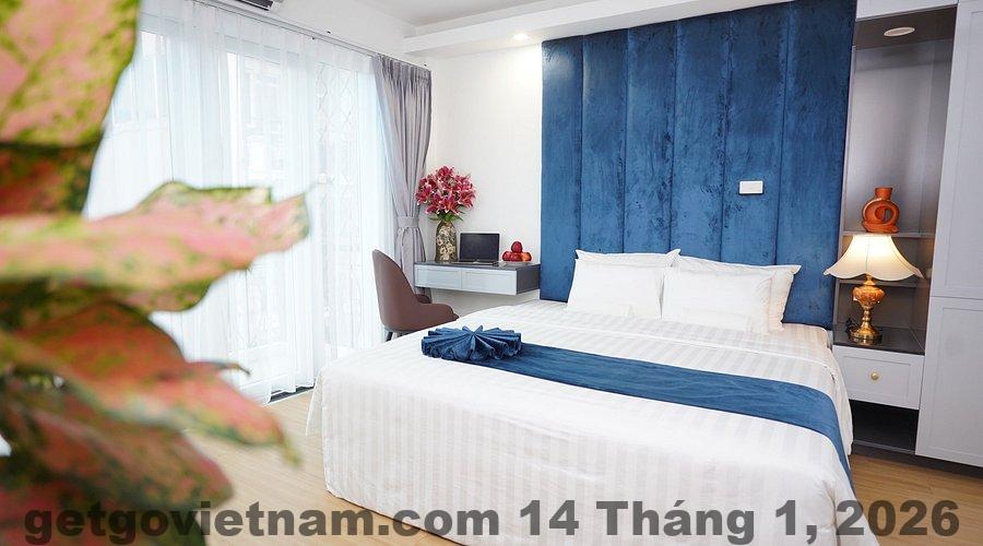 Phòng tiêu chuẩn ELEGANT Hotel với ánh sáng tự nhiên vừa phải