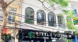 Khu vực lễ tân Cát Bà Dream Hotel với phong cách phục vụ thân thiện