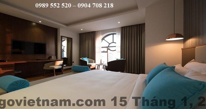 Khách sạn D'Lecia nhìn từ ngoài – gần các điểm du lịch nổi tiếng.