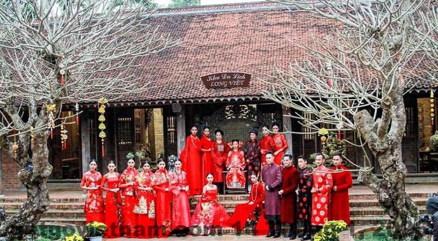 Không gian xung quanh BaVi Gateway Hotel yên tĩnh, không nhiều tiện ích