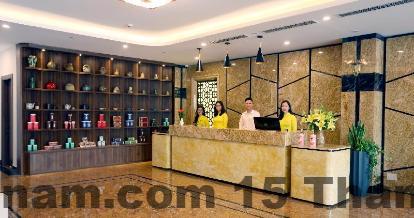 Món ăn sáng đa dạng tại Silk River Hotel với các món ăn truyền thống và phương Tây