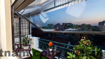 Hanoi Elpis Hotel & Spa Review 2026: Có nên ở không? 4 Phòng Deluxe tại Hanoi Elpis Hotel & Spa với nội thất gọn gàng, hiện đại