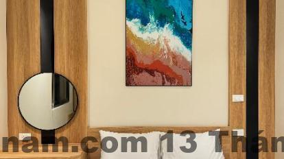 Hồ bơi ngoài trời sạch sẽ và thoải mái cho du khách.