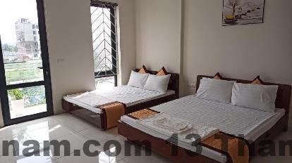 Nhân viên tại khách sạn luôn sẵn sàng hỗ trợ khách hàng