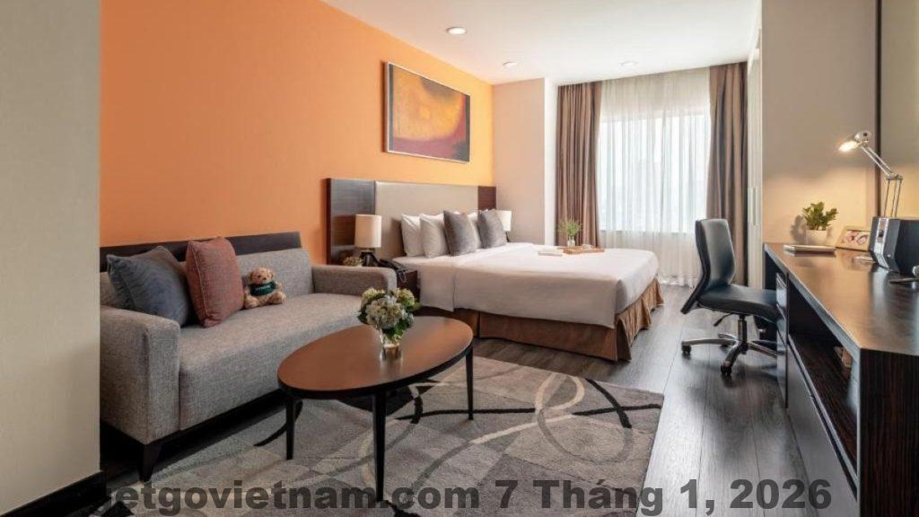 ec7b8a36 khach san hoang quoc viet thumb