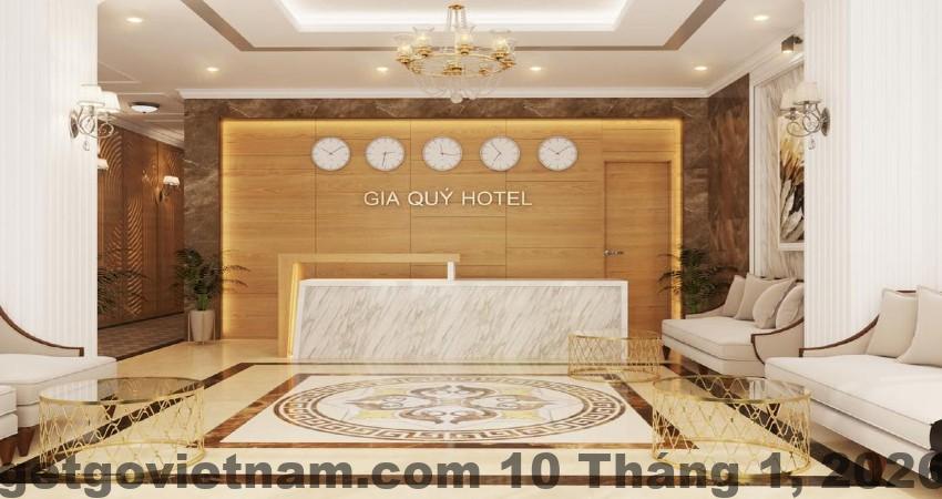 Quầy lễ tân khách sạn Ngọc Sơn Cao Bằng với phong cách phục vụ truyền thống