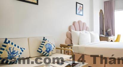 Lối vào Adeline Hotel trong ngõ Nguyễn Chánh, khu Trung Hoà Cầu Giấy