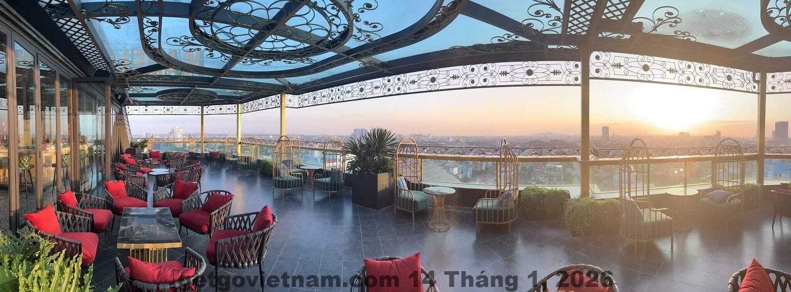 Phòng ngủ rộng rãi tại MADELISE Hotel & Apartment Hải Phòng