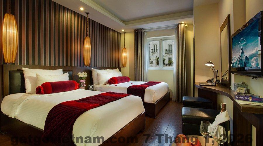Golden Sun Hotel Hà Nội Review 2026: Ở Phố Cổ Có Đáng Tiền? 8 Phòng city view Golden Sun Hotel nhìn ra khu phố cổ Hà Nội