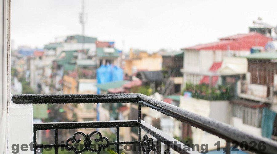 Phòng ngủ tại Flora Centre Hotel & Spa với thiết kế hiện đại, diện tích vừa phải