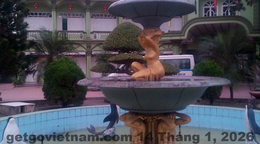 Huong Tra Hotel Ninh Bình Review 2026: Ở Có Đáng Không Khi Đi Vân Long – Bái Đính? 1 front view of the hotel