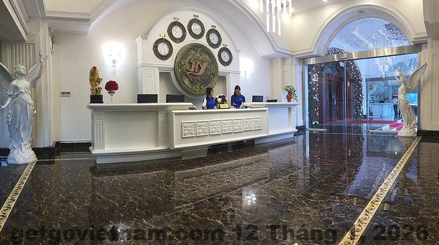 Tổng thể khách sạn Trung Đức Cẩm Phả thuộc phân khúc giá phổ thông