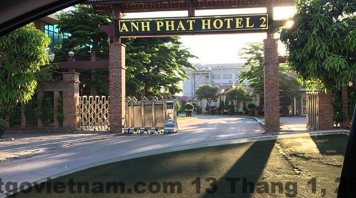 Phòng ngủ tại Khách sạn Anh Phát 2 được trang bị tiện nghi cơ bản nhưng vẫn tạo cảm giác ấm cúng và thư giãn.
