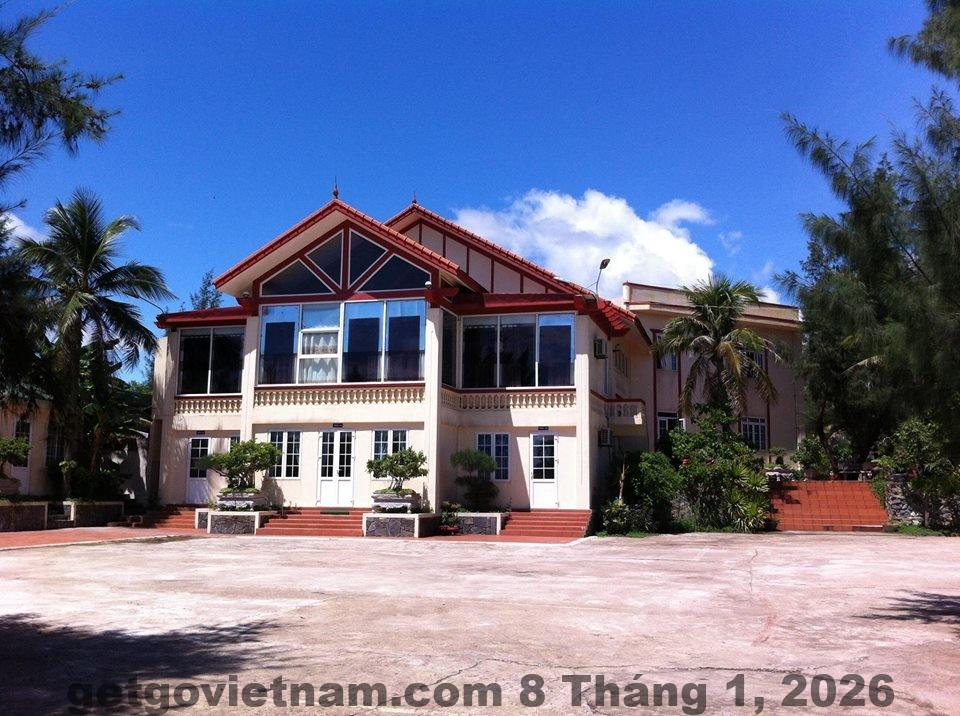 Bữa sáng kiểu Việt đơn giản tại khách sạn Hai Yen Hotel