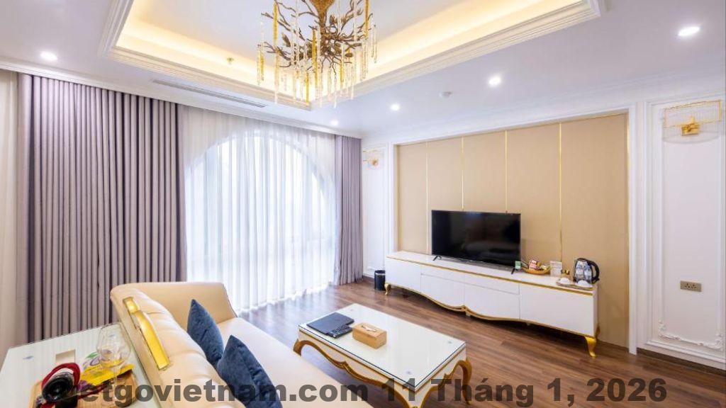 Khu vực lễ tân Glenda Tower Moc Chau Hotel với nhân viên thân thiện và không gian tiếp khách rộng