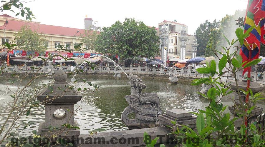 Khu vực phố Lý Nam Đế gần Hoàng thành Thăng Long