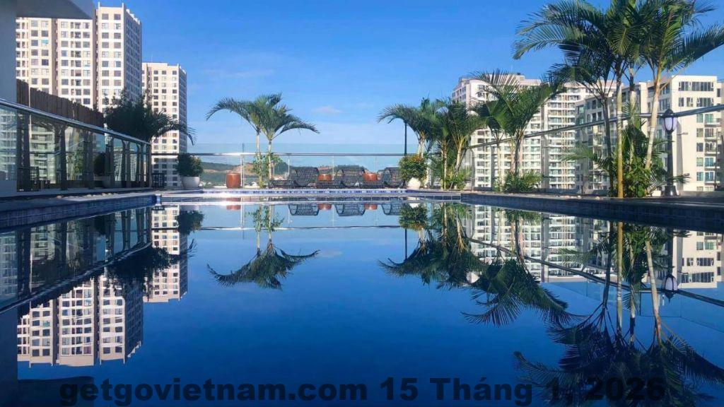 Khu vực nhà hàng và buffet sáng tại Hạ Long New Century Hotel