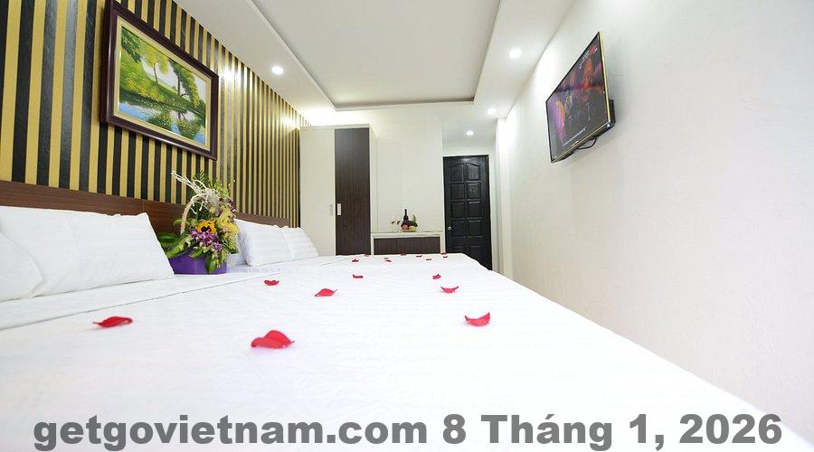 Nhân viên thân thiện, sẵn sàng hỗ trợ khi cần thiết.
