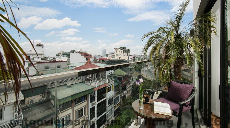 Phòng ngủ rộng rãi và sang trọng tại Hanoi Fiesta Hotel & Spa