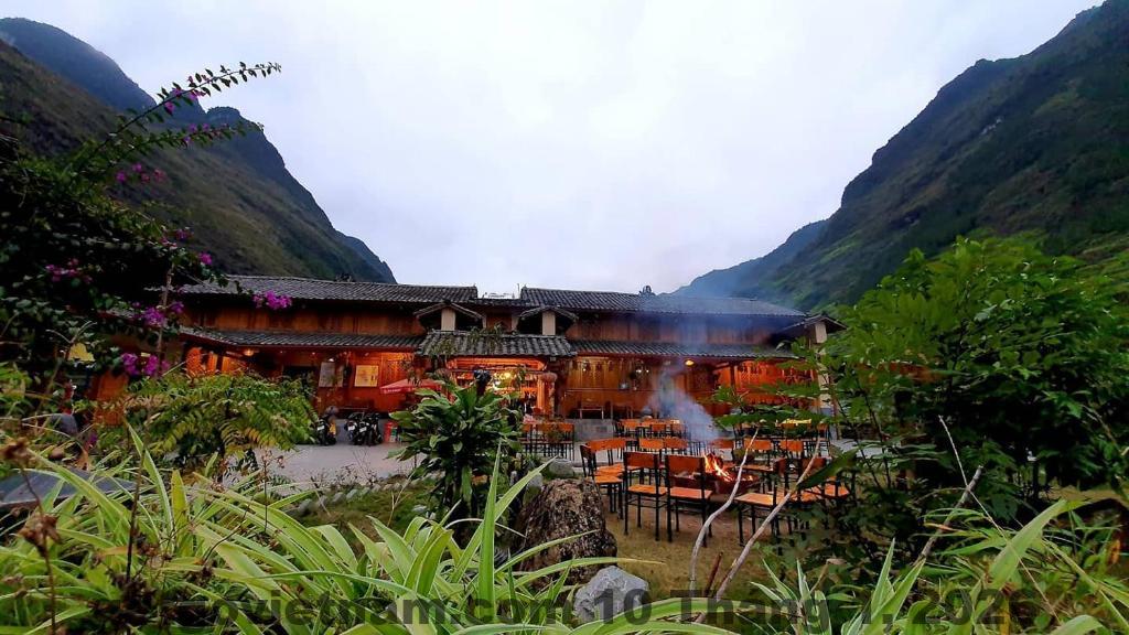 Không gian homestay vùng cao Hà Giang với khu sinh hoạt chung