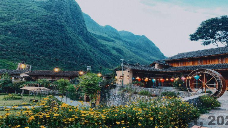 Không gian phòng rộng rãi và sạch sẽ, phù hợp cho những chuyến du lịch dài ngày.