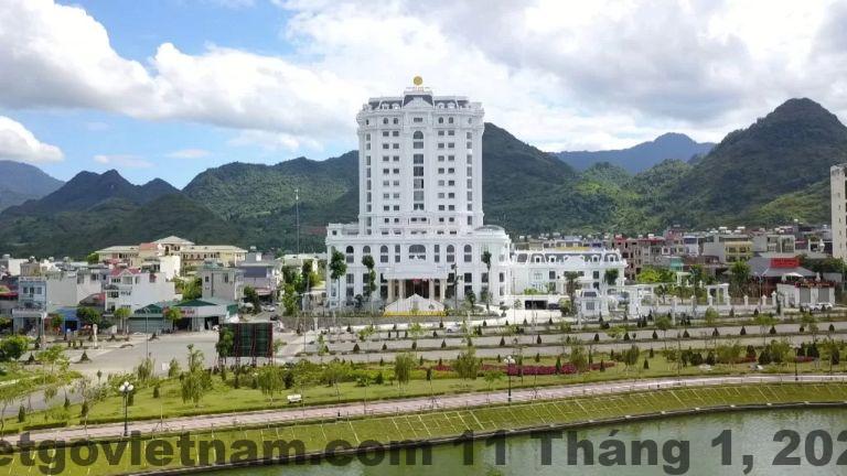 Khung cảnh thị trấn Mường Tè yên tĩnh, đặc trưng vùng cao Lai Châu