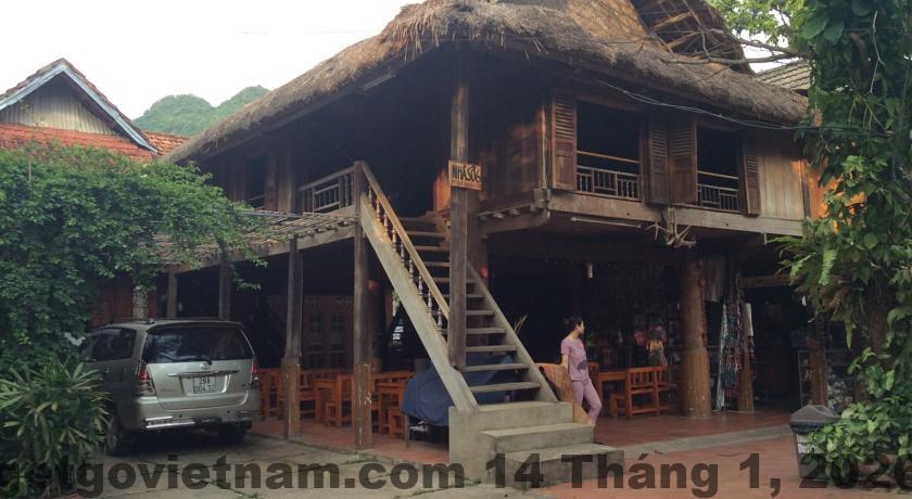 Bữa sáng kiểu Việt đơn giản tại các khách sạn bình dân Hòa Bình