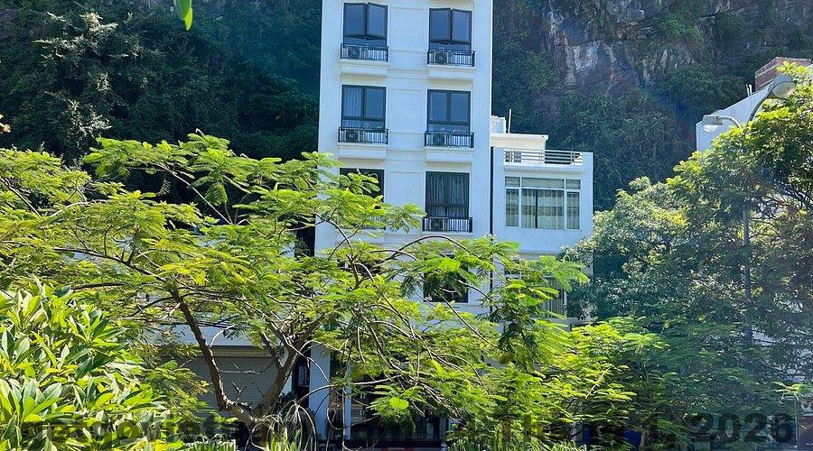 Phòng ngủ khách sạn phong cách cơ bản tại Hải Phòng