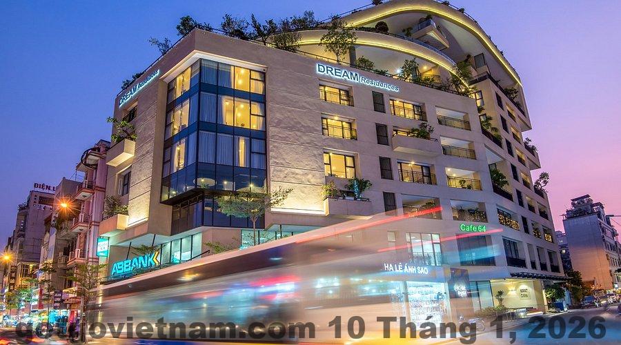 Dream Aparthotel Hà Nội Review 2026: Có Đáng Ở Không? 2 Mặt tiền Dream Aparthotel Hà Nội trên đường Nguyễn Lương Bằng, phong cách căn hộ dịch vụ hiện đại