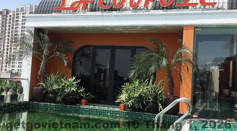 Hotel du Monde Hà Nội – Đánh giá chi tiết 2026: Nơi lý tưởng cho kỳ nghỉ thư giãn với dịch vụ tuyệt vời 3 Phòng nghỉ tại Hotel du Monde với thiết kế thanh lịch và hiện đại