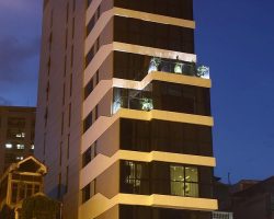 Parkside Sunline Hotel Hà Nội Review 2026: Có Nên Ở Không? hotel-entrance