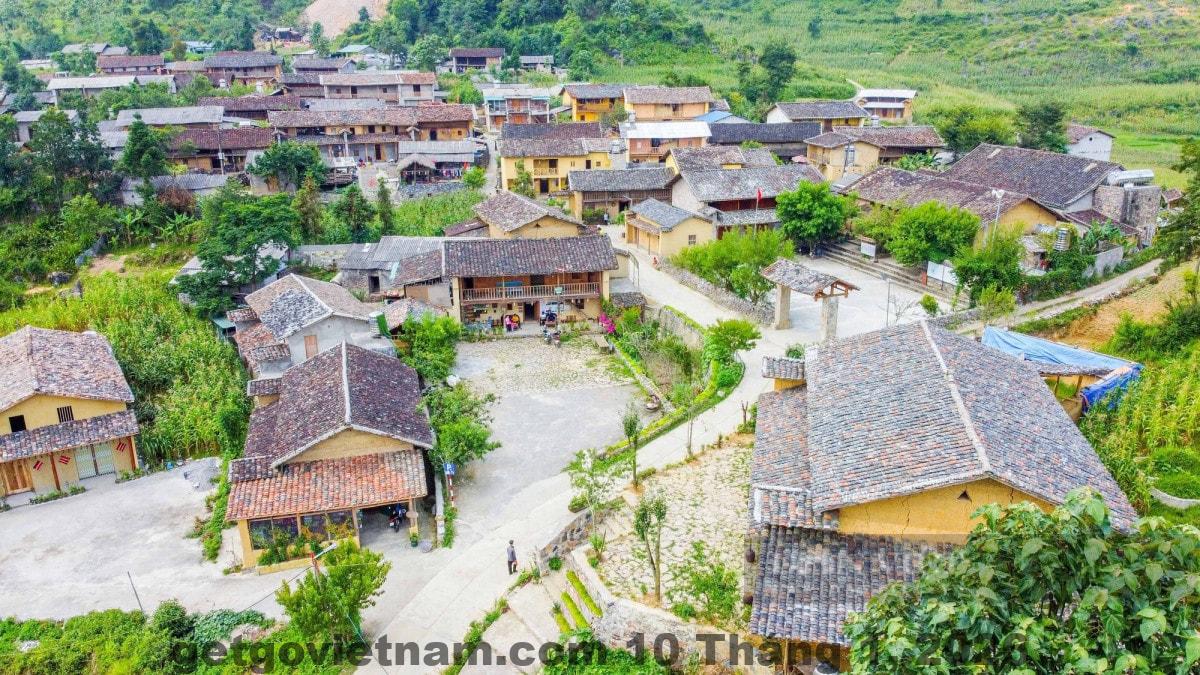 Đồ ăn sáng tại Lung Cu Lake View Homestay