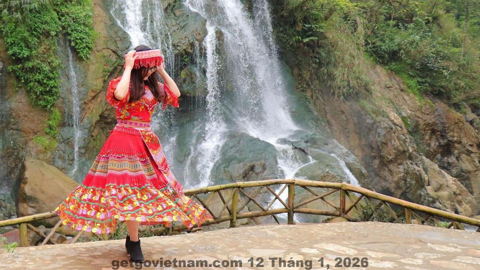 Khu vực lễ tân Tây Bắc Hotel Tam Đảo với phong cách phục vụ thân thiện